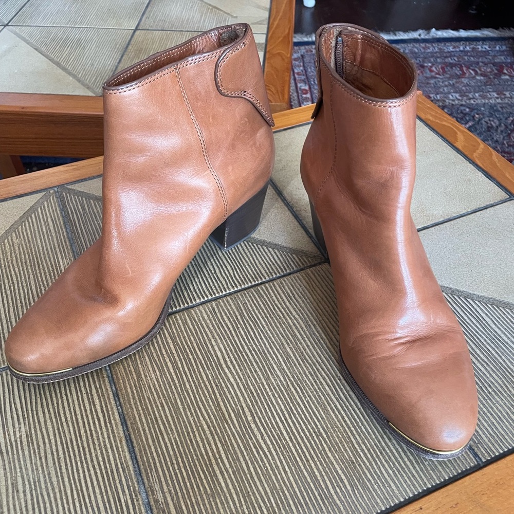 Coach Waldorf Boots Calf Leather Back Brass Toe
Heeled Ankle Boots